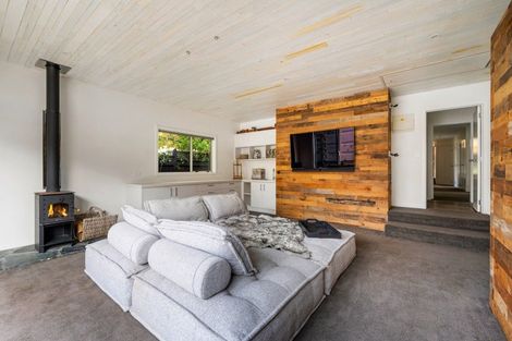 Photo of property in 92 Meadowstone Drive, Wanaka, 9305