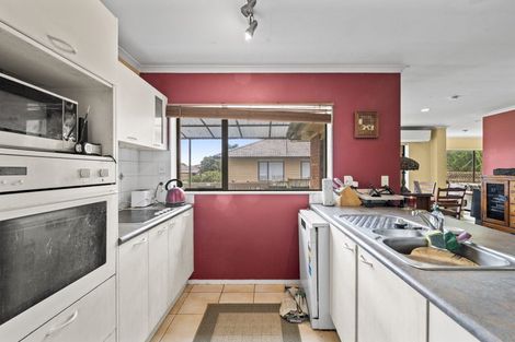 Photo of property in 5 Ashland Place, Weymouth, Auckland, 2103