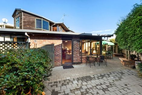 Photo of property in 4a Devon Road, Bucklands Beach, Auckland, 2012