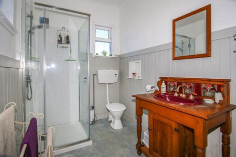 Photo of property in 2 Curtis Street, Hector, 7822