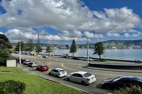 Photo of property in The Capital, 4/370 Oriental Parade, Oriental Bay, Wellington, 6011