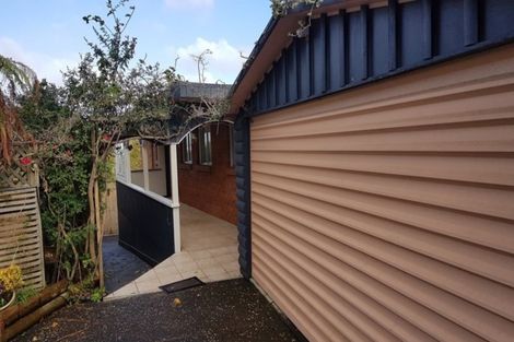 Photo of property in 19c Te Anau Place, Pakuranga Heights, Auckland, 2010