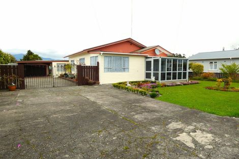 Photo of property in 22 Roebuck Street, Westport, 7825