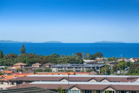 Photo of property in 57 The Ritz, Orewa, 0931