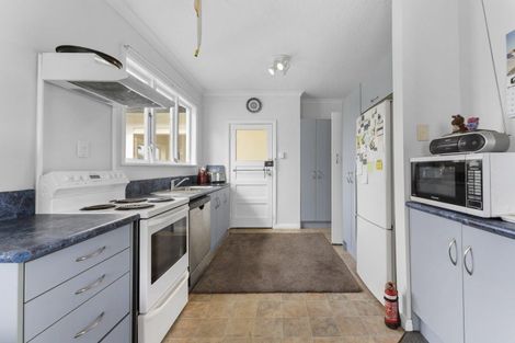 Photo of property in 13 Mckenzie Street, Levin, 5510