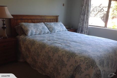 Photo of property in 2/79 Saint James Avenue, Papanui, Christchurch, 8053