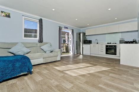 Photo of property in 62 Kia Ora Road, Beach Haven, Auckland, 0626