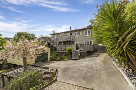 Photo of property in 92 Milton Terrace, Picton, 7220