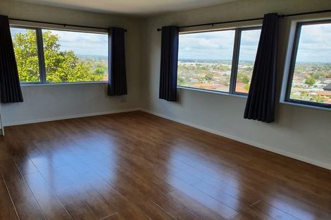 Photo of property in 65 Kirikiri Drive, Papakura, 2110