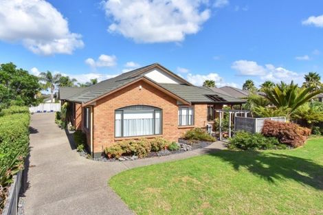 Photo of property in 4 Parkhaven Drive, Rosehill, Papakura, 2113
