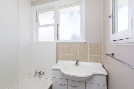 Photo of property in 22 Maher Street, Elderslea, Upper Hutt, 5018