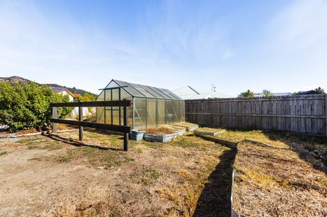 Photo of property in 21 Frye Crescent, Albert Town, Wanaka, 9305