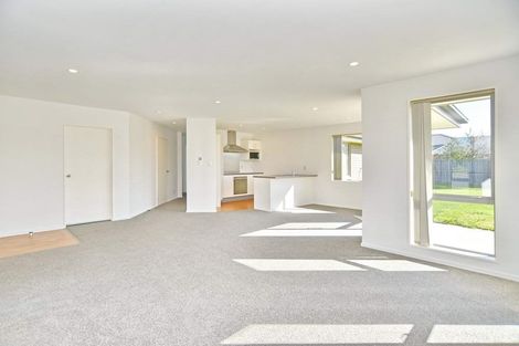 Photo of property in 69 Acacia Avenue, Rangiora, 7400