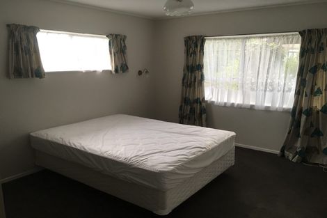 Photo of property in 1/20 Halldene Terrace, Red Beach, 0932