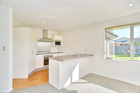 Photo of property in 69 Acacia Avenue, Rangiora, 7400