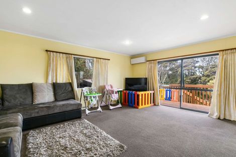 Photo of property in 3/20 Glen Vista Place, Bayview, Auckland, 0629