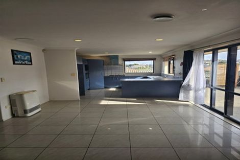 Photo of property in 50 Senator Drive, Manurewa, Auckland, 2105