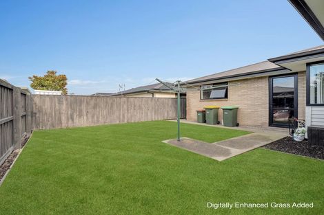 Photo of property in 80 Shillingford Boulevard, Rolleston, 7615