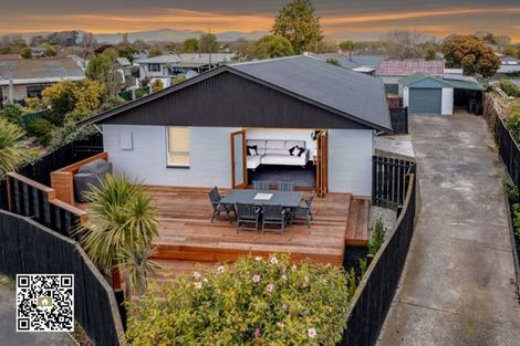 Photo of property in 1/6 Jade Place, Parklands, Christchurch, 8083