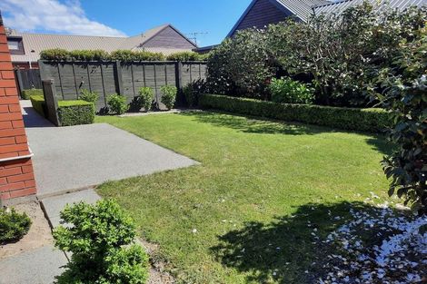 Photo of property in 1/15 Inglewood Place, Avonhead, Christchurch, 8042
