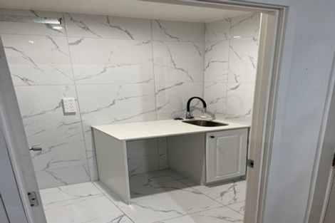 Photo of property in 10 Rukumoana Place, Clendon Park, Auckland, 2103