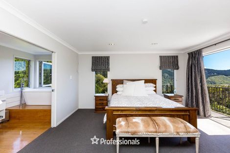 Photo of property in 39 Sylvan Way, Silverstream, Upper Hutt, 5019