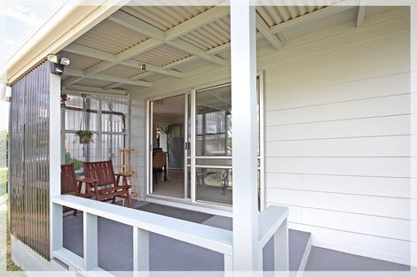 Photo of property in 14 Punga Street, Tangimoana, 4822