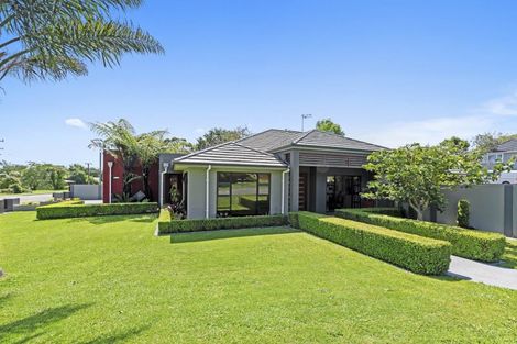 Photo of property in 36 Kawiu Road, Levin, 5510