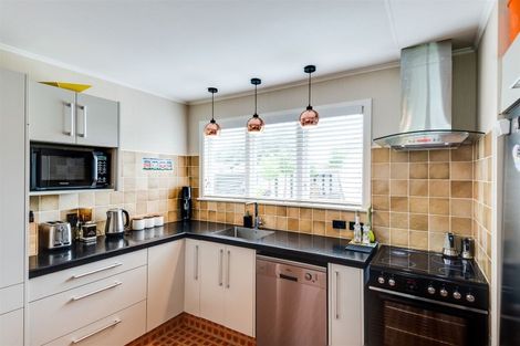 Photo of property in 500 Main North Road, Bay View, Napier, 4104