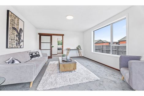 Photo of property in 2/37 Chipping Lane, Redwood, Christchurch, 8051