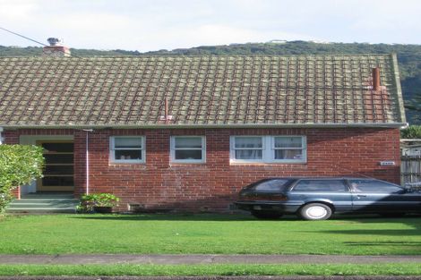 Photo of property in 1143a High Street, Taita, Lower Hutt, 5011