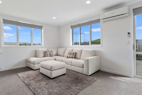 Photo of property in Waterview Estate, 69/4 Greystone Place, Omokoroa, 3114