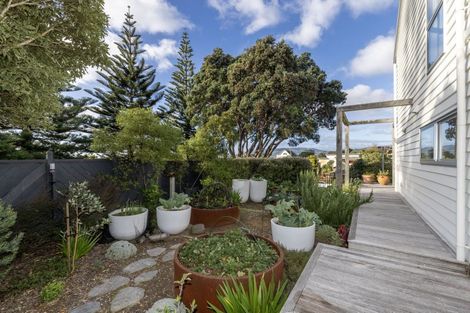 Photo of property in 5 Wharemauku Road, Raumati Beach, Paraparaumu, 5032