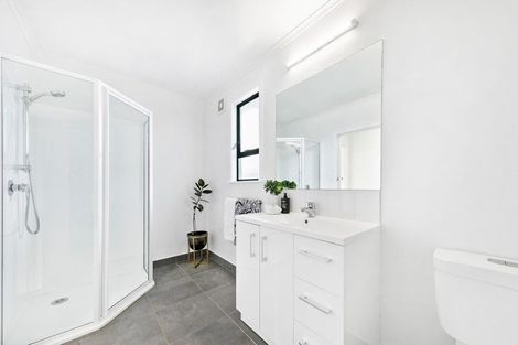 Photo of property in 19 Alexandra Street, Riverhead, 0820