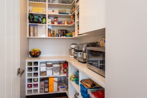 Photo of property in 41 Waterstock Way, Parklands, Christchurch, 8083