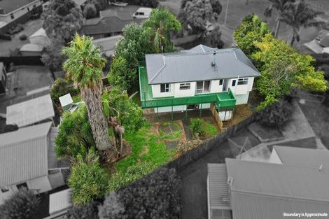 Photo of property in 16 Leaming Place, Clarks Beach, 2122