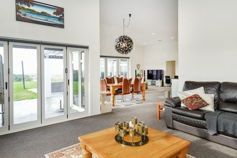 Photo of property in 23 Wheatley Road, Waiohiki, Napier, 4183