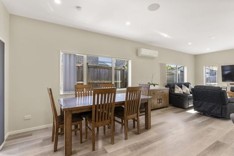 Photo of property in 24 Holcroft Street, Papakura, 2110