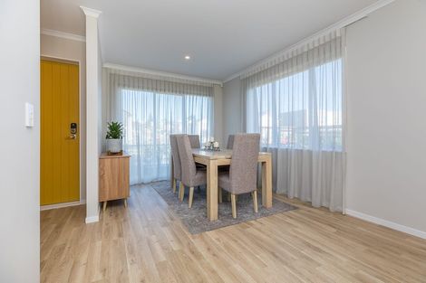 Photo of property in 14 Manutewhau Road, Massey, Auckland, 0614