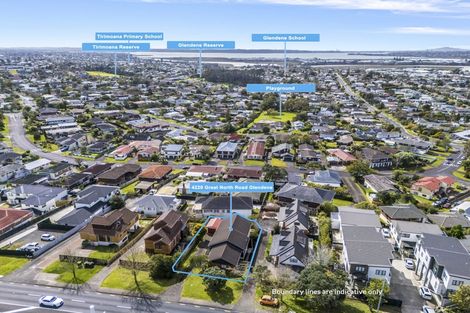Photo of property in 4229 Great North Road, Glendene, Auckland, 0602