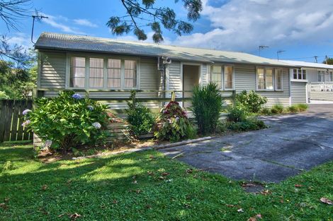 Photo of property in 1/4 Godley Road, Green Bay, Auckland, 0604