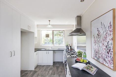 Photo of property in 3 Escort Grove, Awapuni, Palmerston North, 4412