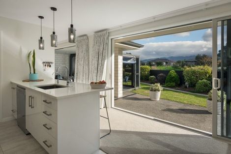 Photo of property in 15 Layla Place, Katikati, 3178