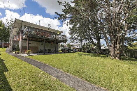 Photo of property in 1/75 Sabulite Road, Kelston, Auckland, 0602