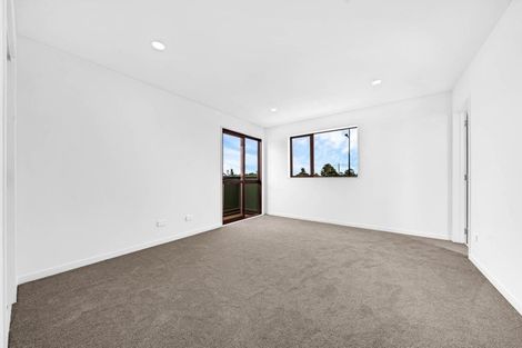 Photo of property in 49 Maungakaraka Road, Karaka, 2580