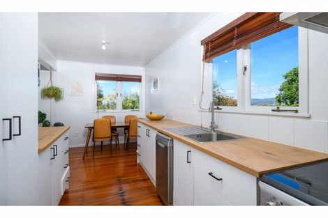 Photo of property in 17 Chorley Avenue, Massey, Auckland, 0614