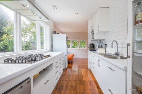 Photo of property in 17 Nikau Grove, Woburn, Lower Hutt, 5010