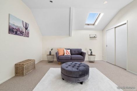 Photo of property in 28 Graham Collins Drive, Windsor Park, Auckland, 0632