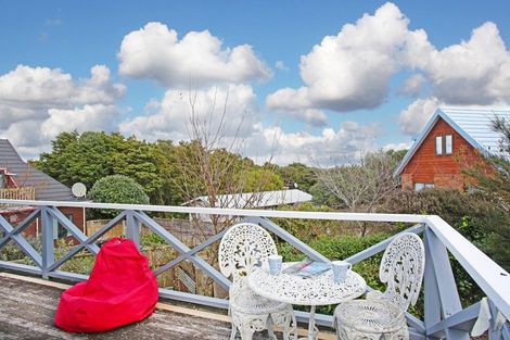 Photo of property in 3 Cantua Close, Totara Heights, Auckland, 2105