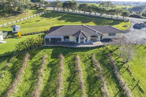 Photo of property in 128 Spur Road, Stillwater, Silverdale, 0993